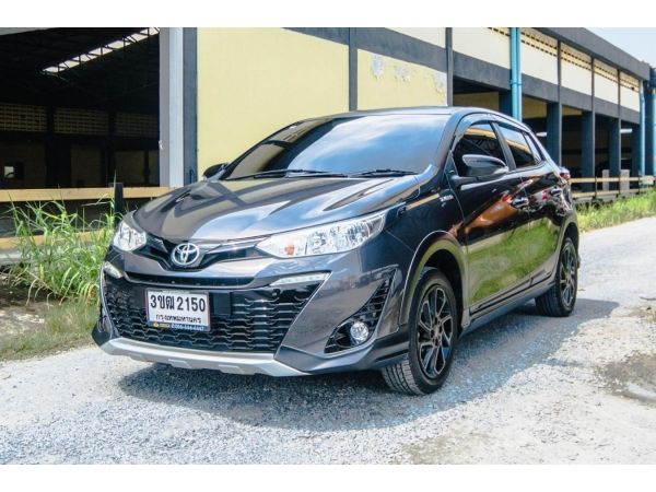 Toyota Yaris Cross 1.2 Mid CVT เบนซิน ปี 2020
